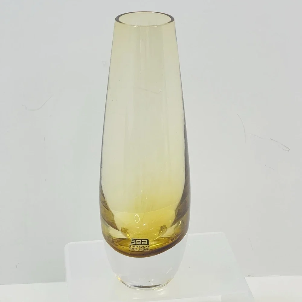 Sea Glasburk Signed Amber Bud Vase 7.25